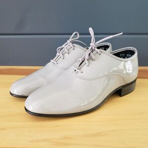 Vintage Gray‎ Faux Patent Leather Shoes